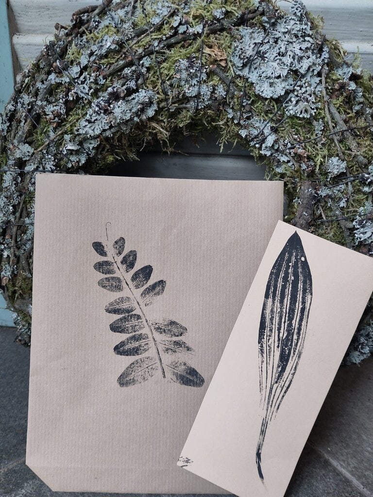 Papeterien mit Pflanzendruck